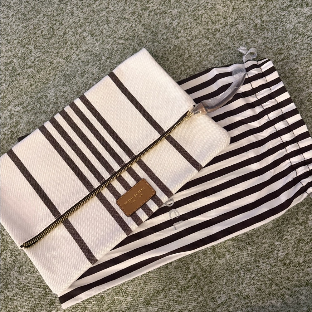 NEVER USED Henri Bendel Striped Clutch with Pouch